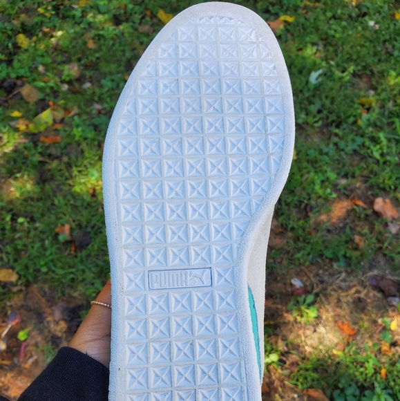 Puma Green and White Sneakers Suede Classic - Picture 6 of 9